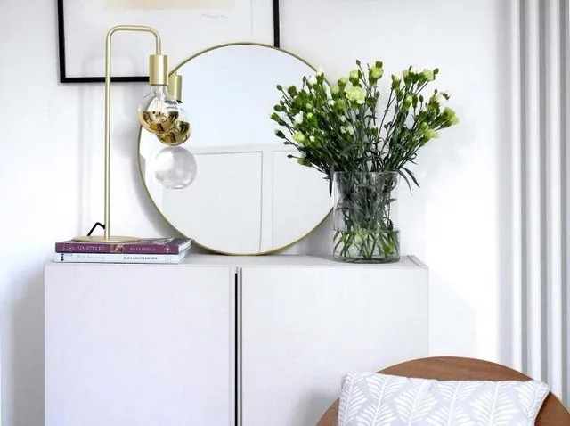 Restyling del living con una lampada glamour