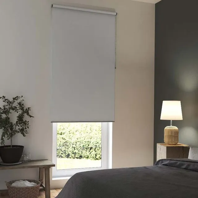 Decora la camera da letto con le tende