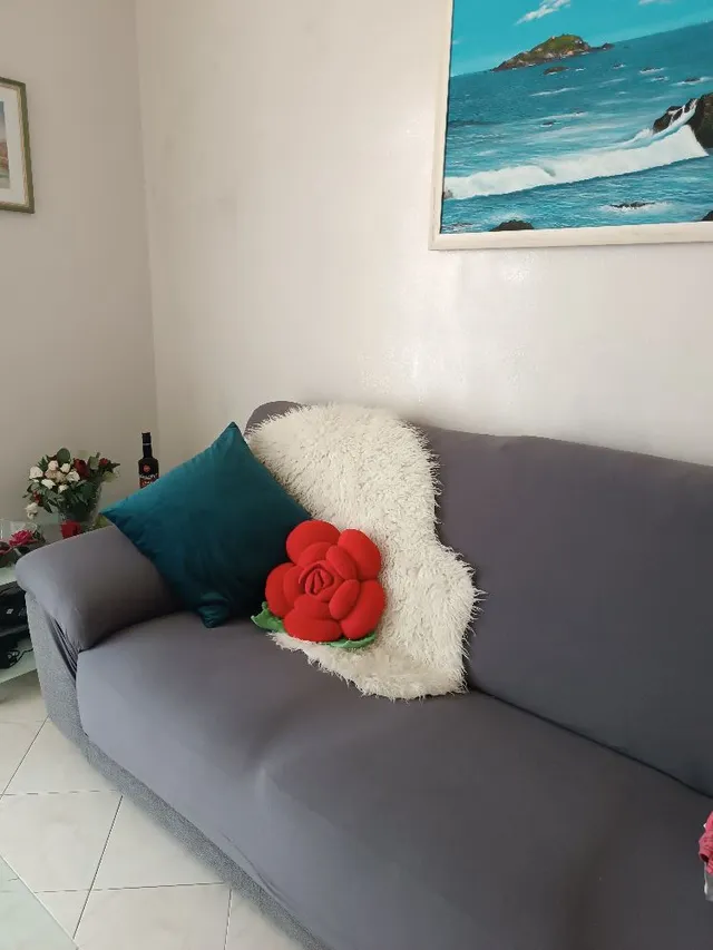 Il mio divano manca di originalità. Cosa mi consigliate?