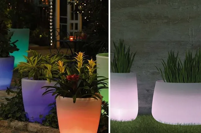 Idee per riempire di colori il giardino con i vasi luminosi a luce rgb - Leroy Merlin