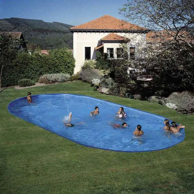 Per un'estate di giochi d'acqua in giardino organizza con metodo la pulizia della piscina - Idea Leroy Merlin