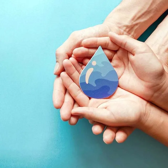 Comportamenti per risparmiare acqua - Shutterstock foto di SewCream