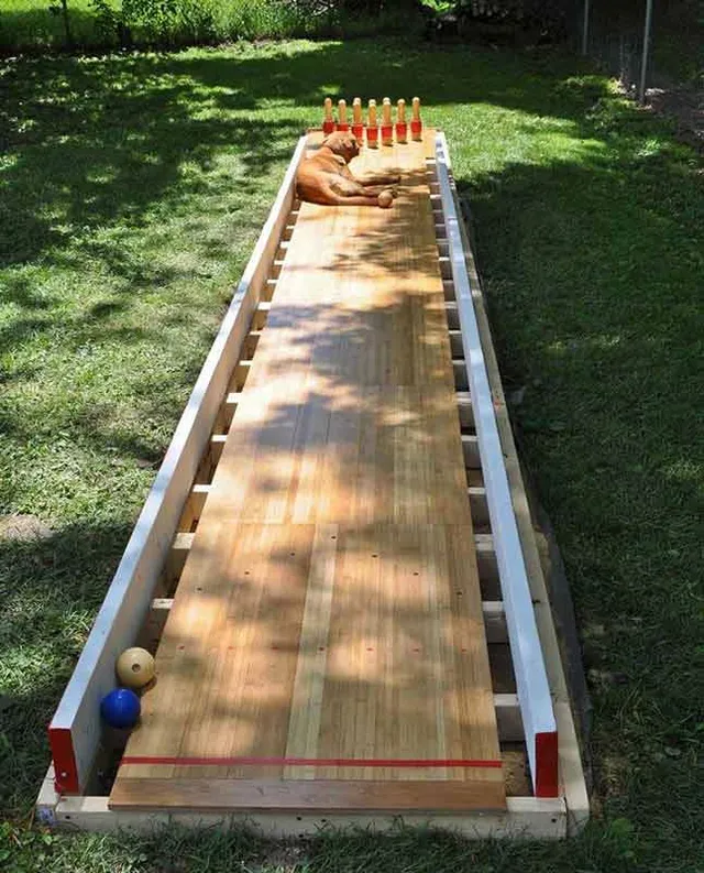 Realizzare una pista da bowling è semplice come posare una pavimentazione flottante in legno - i.pinimg.com