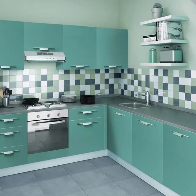 La cucina anni '60 si accende di colori intensi e vibranti, dal verde al blu, passando per il rosso - Idea Leroy Merlin