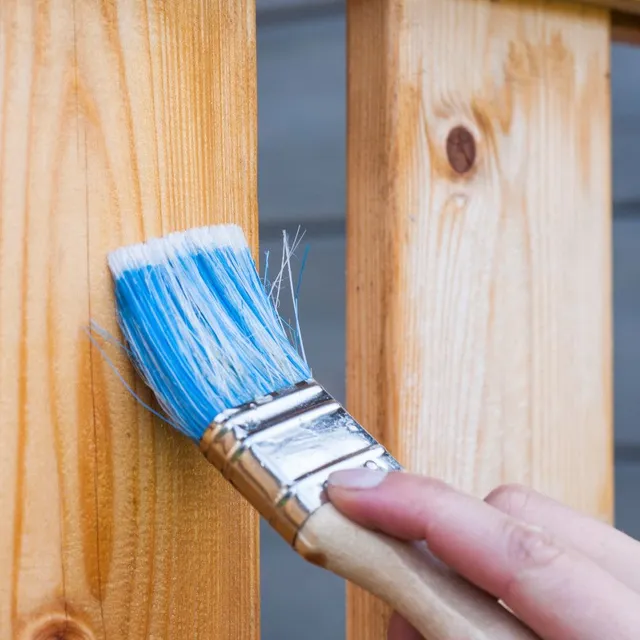 Proteggi i tuoi arredi con la vernice flatting per legno