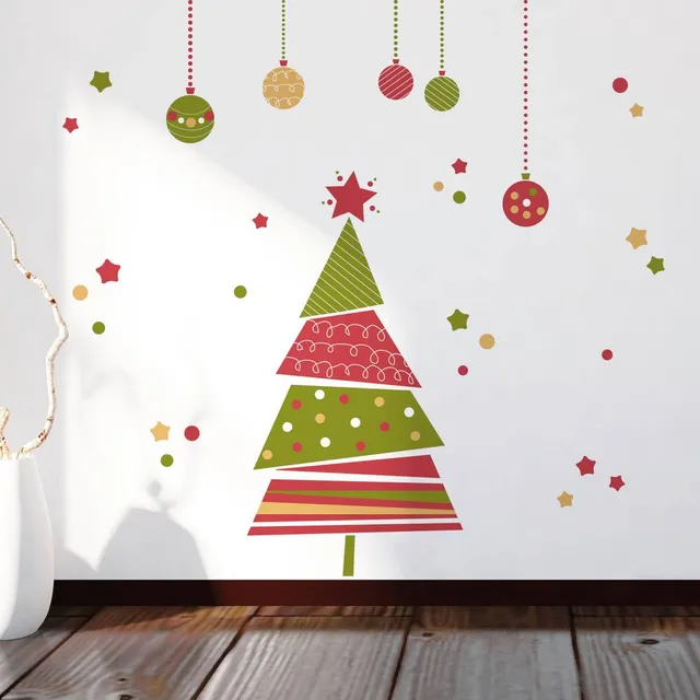 Un albero di Natale adesivo per la camera dei bambini - Ispirazione Leroy Merlin