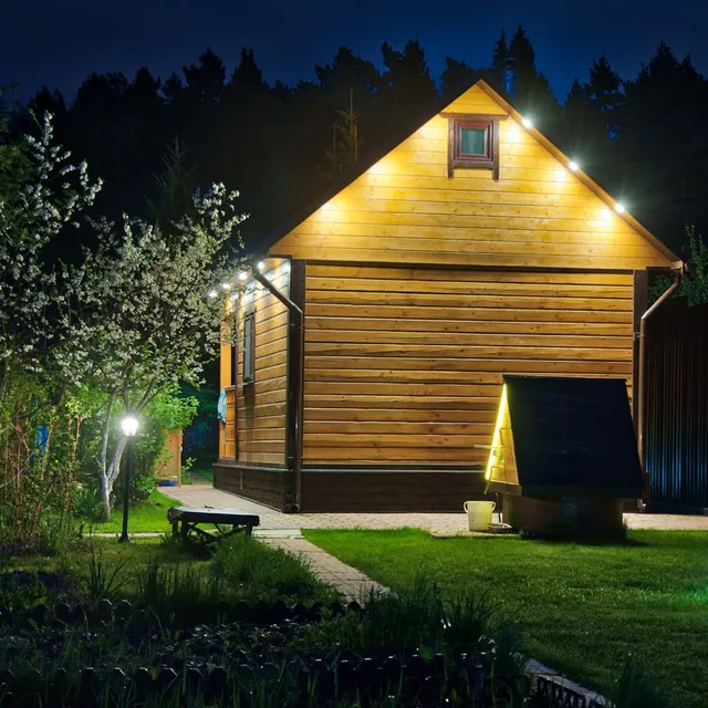 Mini moduli abitativi: casette di legno da sogno - immagine shutterstock_1741953110 By Arthur Lookyanov