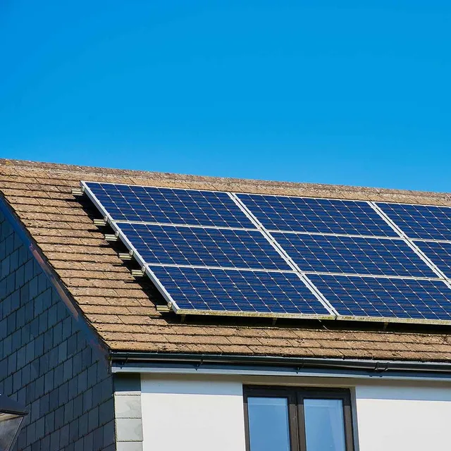 Impianto fotovoltaico - Credits: Shutterstock