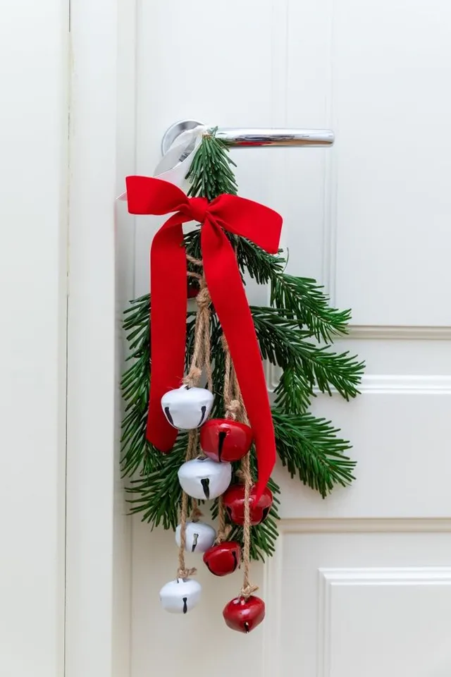 Ecco la decorazione natalizia perfetta per ogni porta