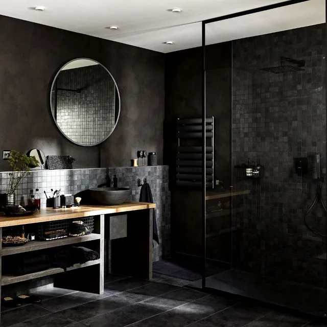 Tutto il fascino del bagno nero, elegante e moderno - Idea Leroy Merlin