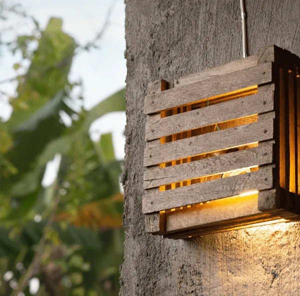 Una lampada rustica perfetta sia per gli interni che per gli esterni. - Foto ristrutturasmart