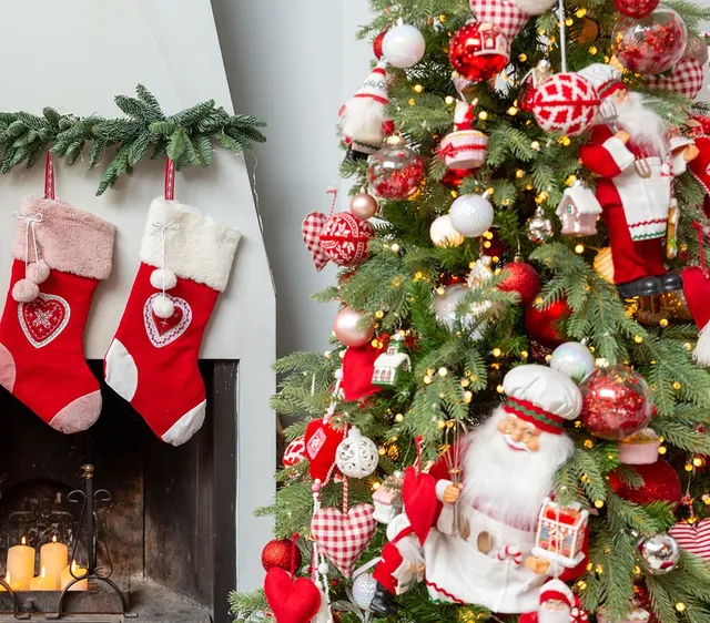 Albero bianco e rosso in stile Scandi Christmas – Leroy Merlin