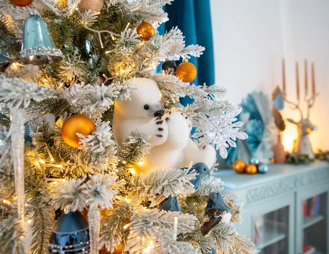 Albero bianco, azzurro e rame in stile Snow Christmas – Leroy Merlin